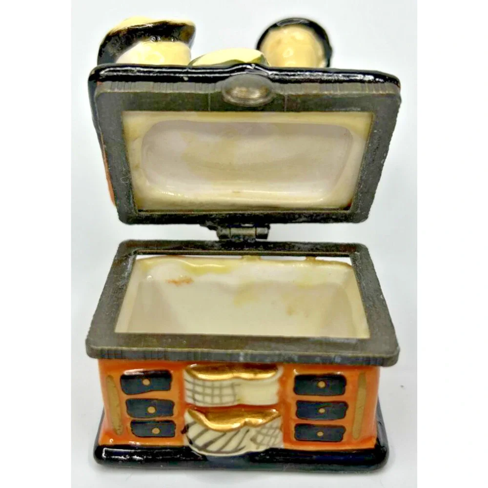 Vintage Dresser with Hats‎ Style Trinket Box SKU PB193